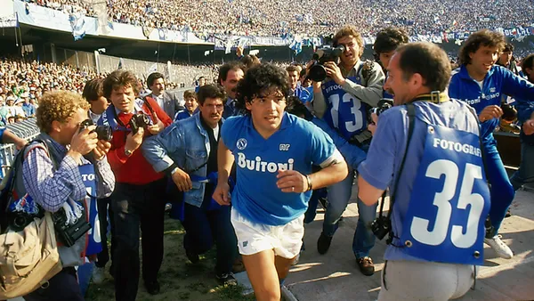 A few days ago, on November 25, the first anniversary of the death of Diego Maradona was celebrated and the Napoli club decided to pay an emotional tribute to the Argentine.