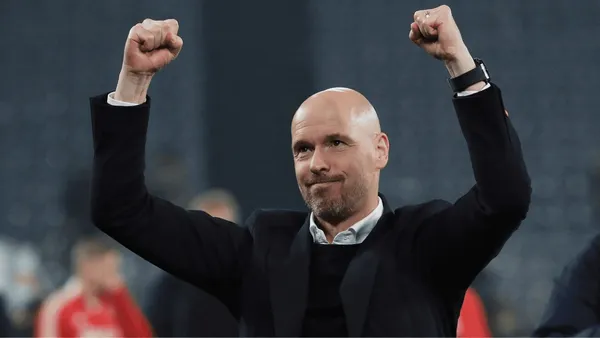 A player who has aroused admiration for overcoming his obstacles could arrive at Old Trafford.