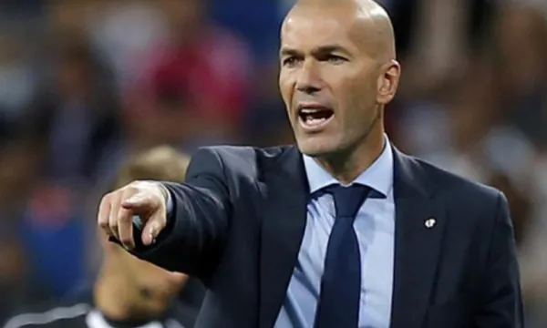 A Real Madrid player may leave the club due to Zidane’s fault and join Barcelona.