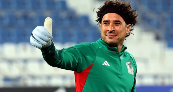 A surprising player because he began to flatter Ochoa and thus wants to win over the group and be in El Tri.