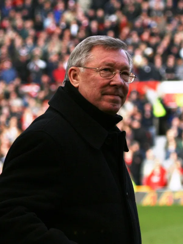 About the All-time Dream Team released by France Football some days ago, Sir Alex Ferguson, a Manchester United legend and one of the best managers ever, showed his disagreement when he saw someone important was missing.