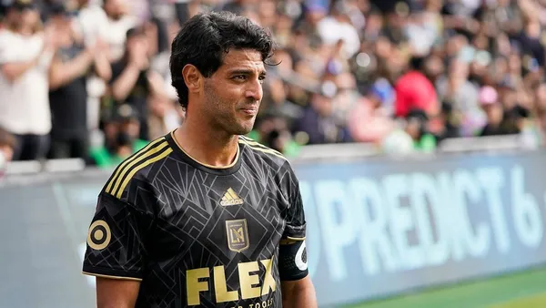 According to media reports confirmed by ESPN, 'El Bombardero' will stay with the 'Black & Gold' in MLS.