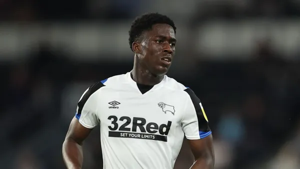 According to 'The Sun', the Manchester United board is looking into the possibility of signing an 18-year-old youth player who will be released by Derby County.