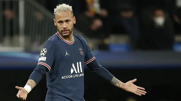 Advised by Mbappé, who is demanding a new disciplinary order, the Paris club agreed with the Brazilian's father that they would seek a club to transfer or loan him out.