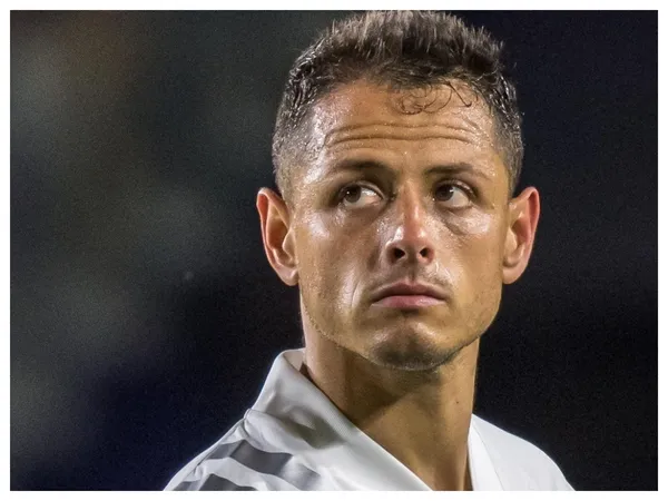 After losing to Seattle Saunders 3-0, the LA Galaxy fans have been very upset with their team, but the one who received much of the criticism was Chicharito Hernandez, who did not have a good game.