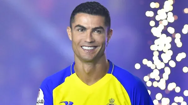 Al-Nassr Strikes Gold: Ronaldo Extends Contract