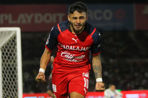 Alexis Vega scored the second goal against Juárez FC that eventually gave Chivas the 3 points.