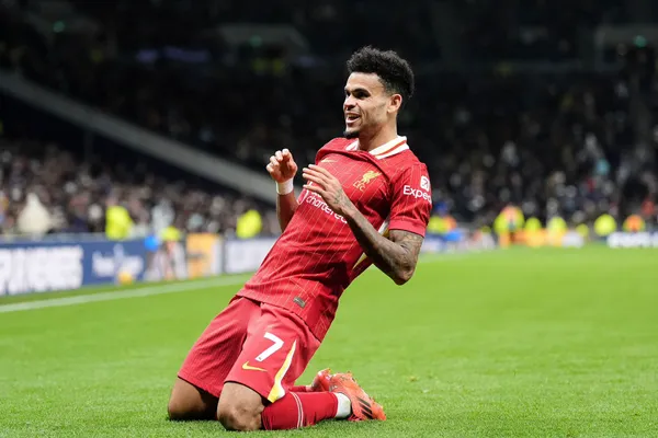 Although he has a contract until 2027 and it seems that his intention is not to leave, as reported by different sources from England