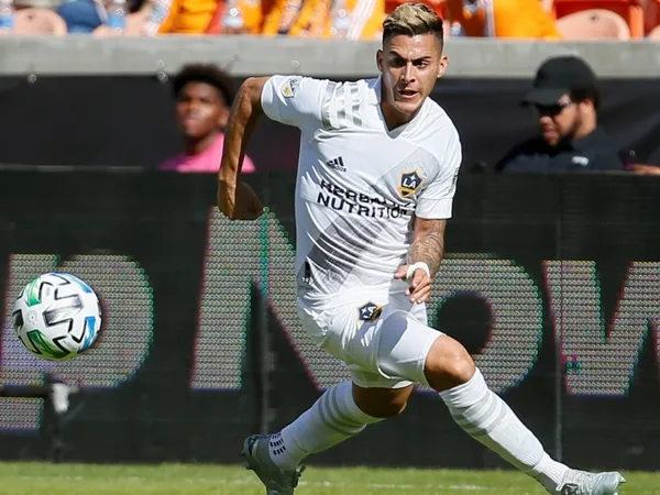 Although many claimed that the economic crisis in the Los Angeles Galaxy prevented the purchase of Cristian Pavón's transfer, Club Atlético Boca Juniors denies it.