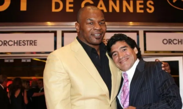 American famous pay tribute to Maradona: Mike Tyson, David Beckham, Jozy Altidore, Diego Valeri and Maxi Moralez.