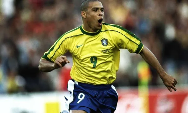 An extraordinary Brazilian striker was not managed to keep his level after being considered the successor of the legend Ronaldo Nazario.