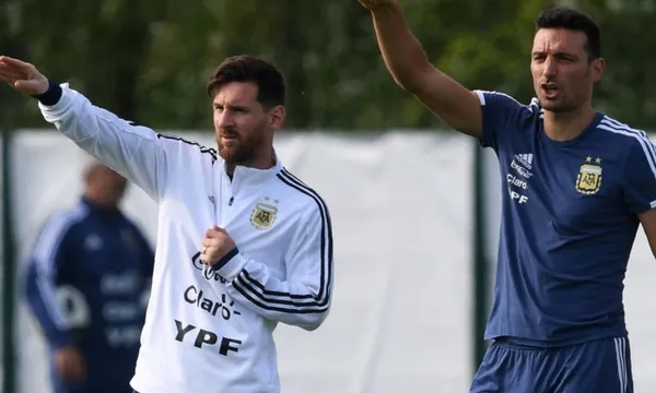 Argentina faces Bolivia in La Paz and Messi took the necessary precautions not to be harmed by the weather conditions.
