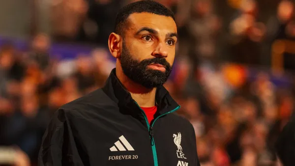 Arne Slot replaces Mohamed Salah in the starting lineup for Rio Ngumoha to face against Tottenham - X @LFC