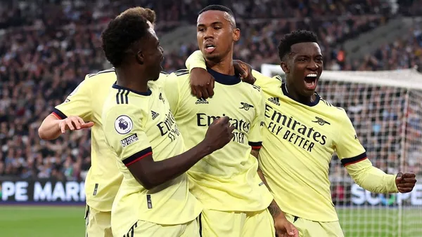 Arsenal defeated West Ham United 1-2 in the 35th round of the Premier League. The result is essential for the Gunners to remain in the fight for the Champions League places.