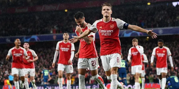 Arsenal is looking for a win against Sevilla at the UEFA Champions League