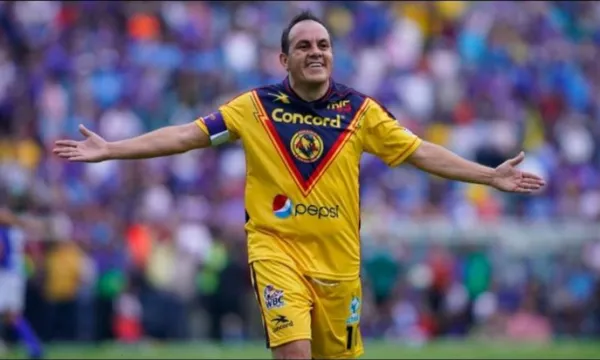 Before the match between Chivas and América, Cuauhtémoc Blanco declared hard against an explayer.