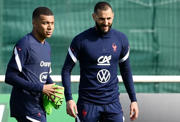 Benzema is playing with the French National Team and will do everything for Mbappé to move to Madrid