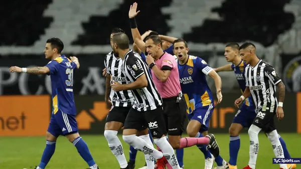 Boca Juniors and Atlético Mineiro starred in one of the most shameful events in the history of the Copa Libertadores, which ended with major incidents.