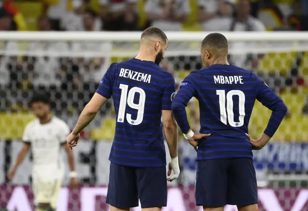 Both players once again showed their harmony in the triumph of the French team over Spain. They looked for each other in the attack: Karim gave him seven passes and Kylian gave him six.