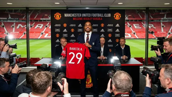 Bradley Barcola could be another option to replace Marcus Rashford in Manchester United