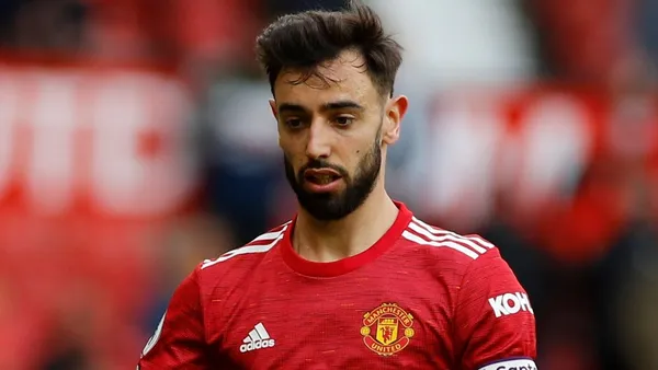 Bruno Fernandes is one of the most influential players at Manchester United on the pitch of lay. He has contributed 43 goals and 20 assists in just 83 matches, winning the Player of the Year twice in just 18 months at the club. He earns a paltry £180,000 per week at United, making him the 10th highest-earner at the club.