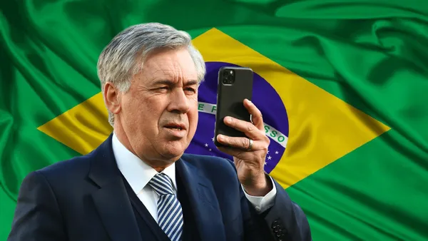 Carlo Ancelotti. PHOTO: FootRyders/EBAY