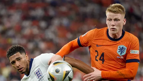 Catalan Giants Set Sights on PSV's Schouten. Foto: Instagram