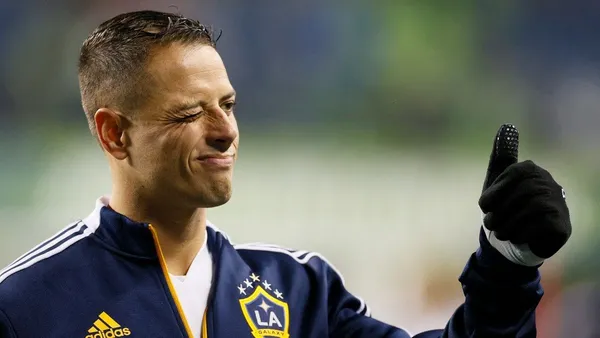 Chicharito Hernández has no relationship with this player. This conflict already has repercussions on the field