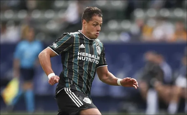 Chicharito scored five goals in two games in the new MLS season