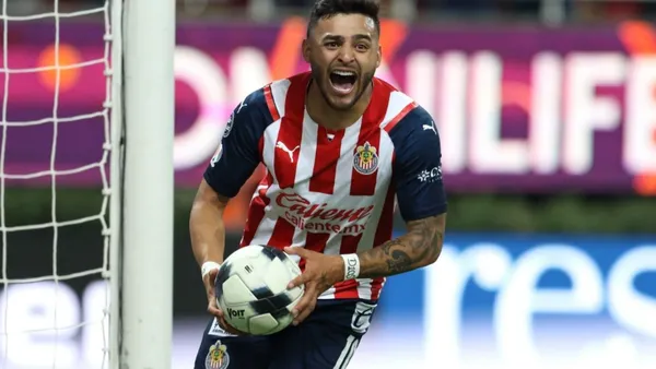 Chivas beat Pumas 4-1 in Repechaje.
