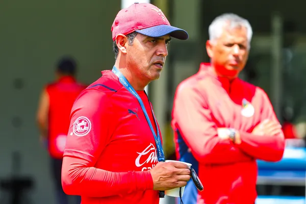 Chivas won 1-0 on their visit to Cruz Azul.