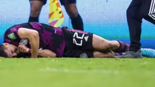 Chucky Lozano's injury has all Mexican supporters trembling ahead of the 2022 CONCACAF qualifying classic.