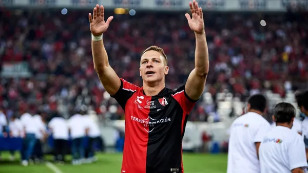 Club América are looking for a new striker.