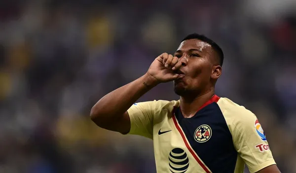 Club América is forced to register the Colombian striker Roger Martinez with the first team squad