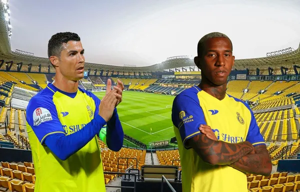 Cristiano Ronaldo and Talisca with the Al Nassr jersey.