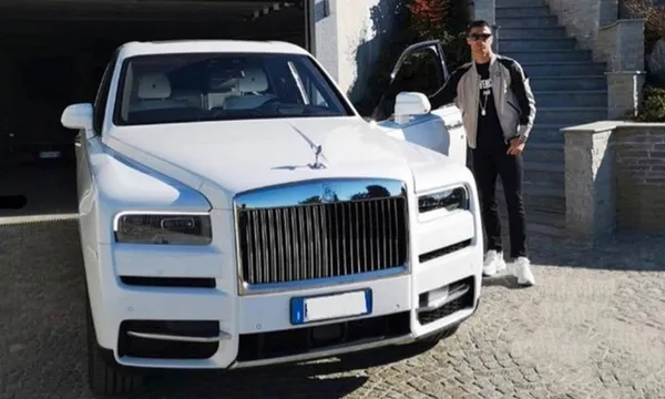 Cristiano Ronaldo is a car lover, and demonstrated it several times showing off his everytime he gets a new one. But how many has the Real Madrid legend?