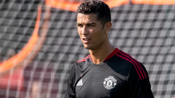 Cristiano Ronaldo was for the first time at the Manchester United facilities where he was training his new teammates. He also had a chat with his coach Ole Gunnar Solskjaer.