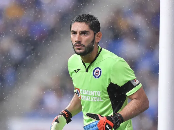 Cruz Azul goalkeeper, Jose de Jesus Corona kicked and headbutted Monarcas Morelia assistant coach, Sergio Martin a league semi-final. Martin had allegedly slapped Cruz Azul player, Waldo Ponce first.
