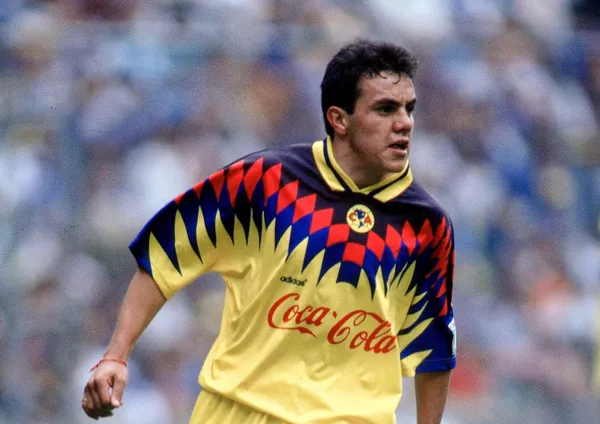 Cuauhtémoc Blanco had an impressive 8-year spell in the Primera Division with Club America. But his move to La Liga with Real Valladolid did not work out as he scored only 3 goals in 23 matches.