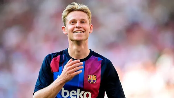 'Daily Star' indicates that Erik ten Hag's desire to have Frenkie de Jong at Manchester United is such that he has managed to get the board to be willing to pay him more than Cristiano Ronaldo.