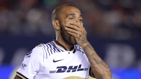 Dani Alves continues with various problems this year and his life is not improving