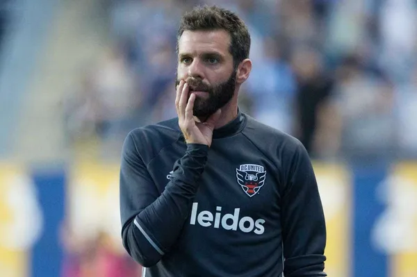 DC United is last positon of the eastern conference of the MLS and the owners decided that Olsen will stop being the team's coach