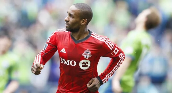 Defoe in a conversation with Peter Cech reveals why Drake is to blame for him playing for Toronto FC.