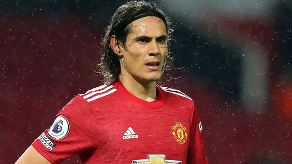 Edinson Cavani has lost his No 7 jersey and his place in the United first-team to the arrival of Cristiano Ronaldo. The Uruguayan must be unhappy at the club according to Dimitar Berbatov.