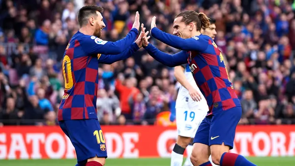 FC Barcelona defeated Dynamo Kyiv 2-1 in another victory in Champions League and the Argentinian legend had a gesture that may put Suárez jealous.