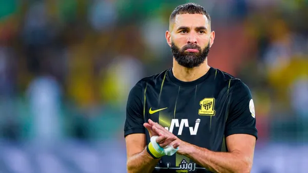 Ferdinand claims that United should bring in the French striker if he had the opportunity.