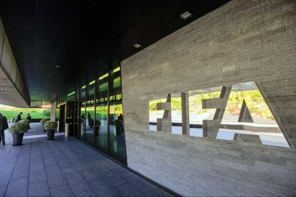 FIFA is testing in an experimental tournament with U-19 teams such as PSV or Brugge the five new rules that it could apply for a new "more exciting and attractive" football.