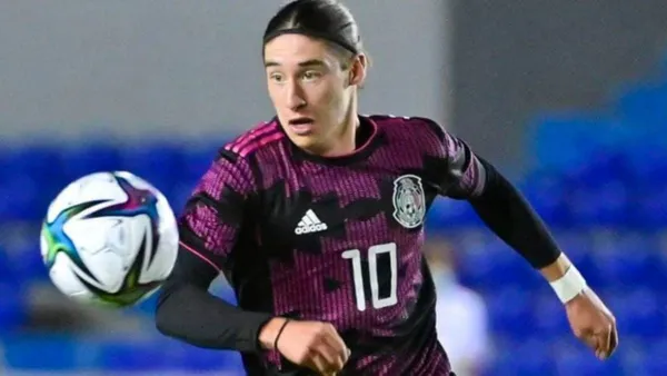 Flores has yet to debut in an official match.