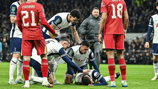 Following his spectacular fall on the field that forced him to leave the field on a stretcher, several reports indicate that he could be out