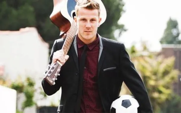 For fans, Devin Kirtz was an icon on the Bulls show team. But suddenly, his decisions between soccer and entertainment changed. And look what he is doing now.